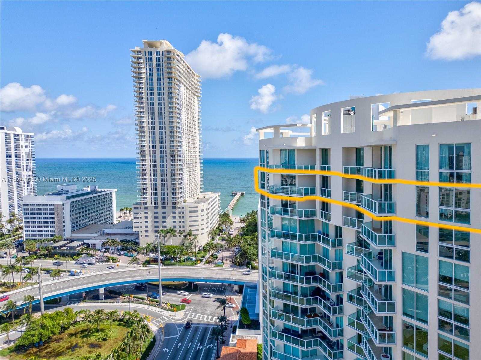 Small Image of 150 SUNNY ISLES BLVD #1-UPH2, Sunny Isles Beach Number 2