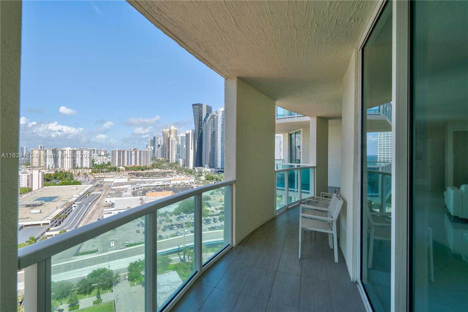 Small Image of 150 SUNNY ISLES BLVD #1-UPH2, Sunny Isles Beach Number 31