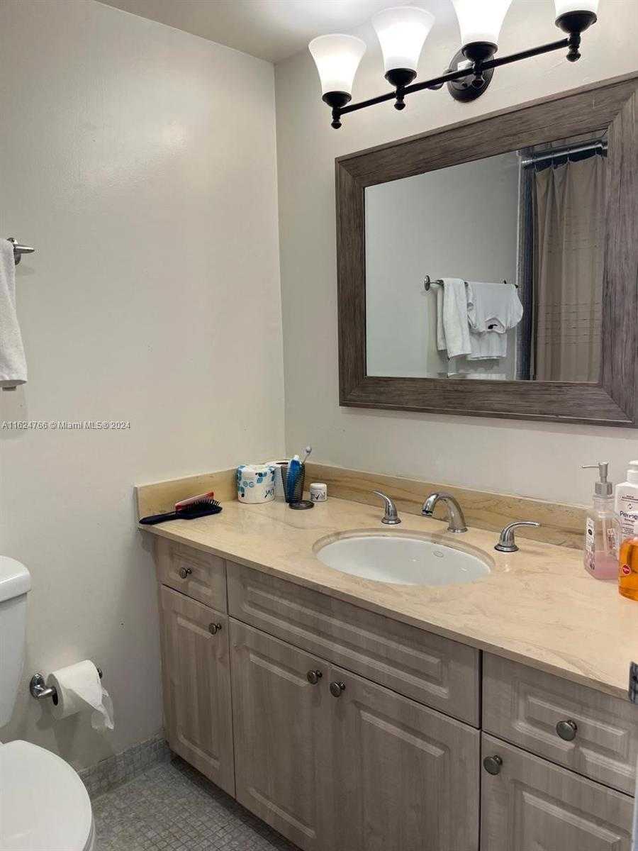 Small Image of 1965 SOUTH OCEAN DR #17A, Hallandale Beach Number 20