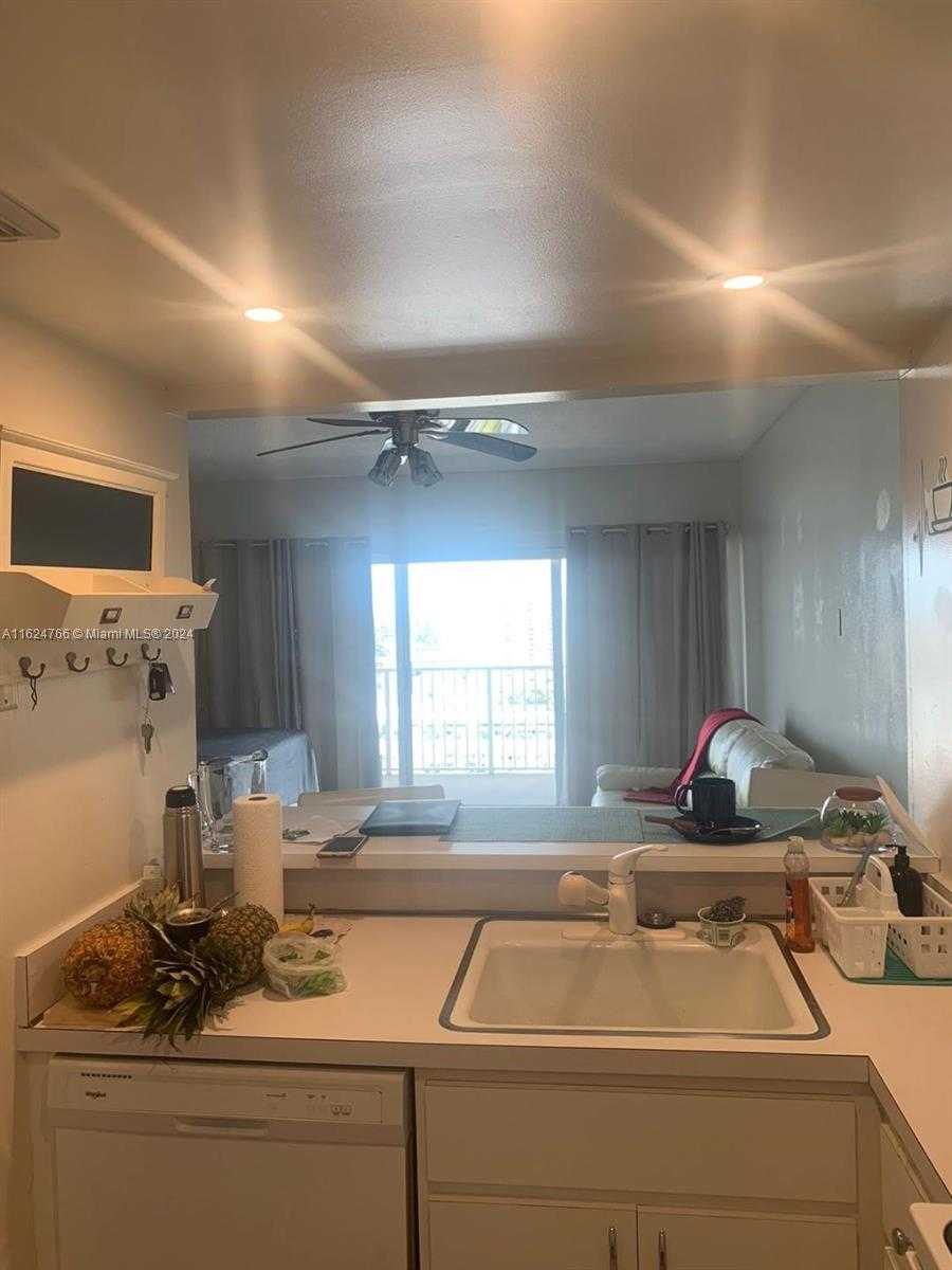 Small Image of 1965 SOUTH OCEAN DR #17A, Hallandale Beach Number 45