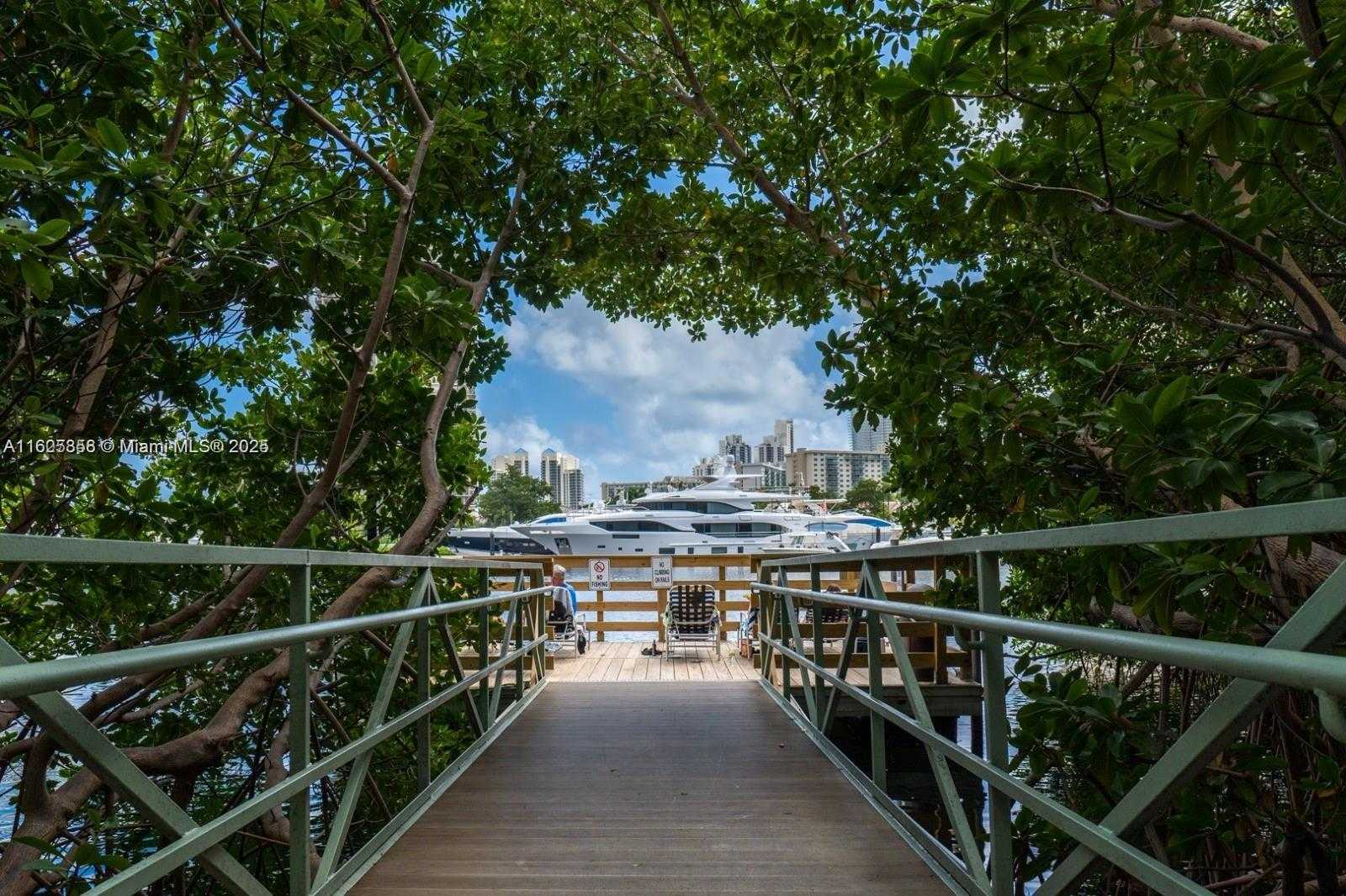 Small Image of 19901 EAST COUNTRY CLUB DR #2403, Aventura Number 20