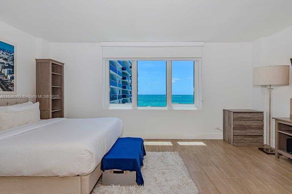 Small Image of 2301 COLLINS AVE #1242, Miami Beach Number 20