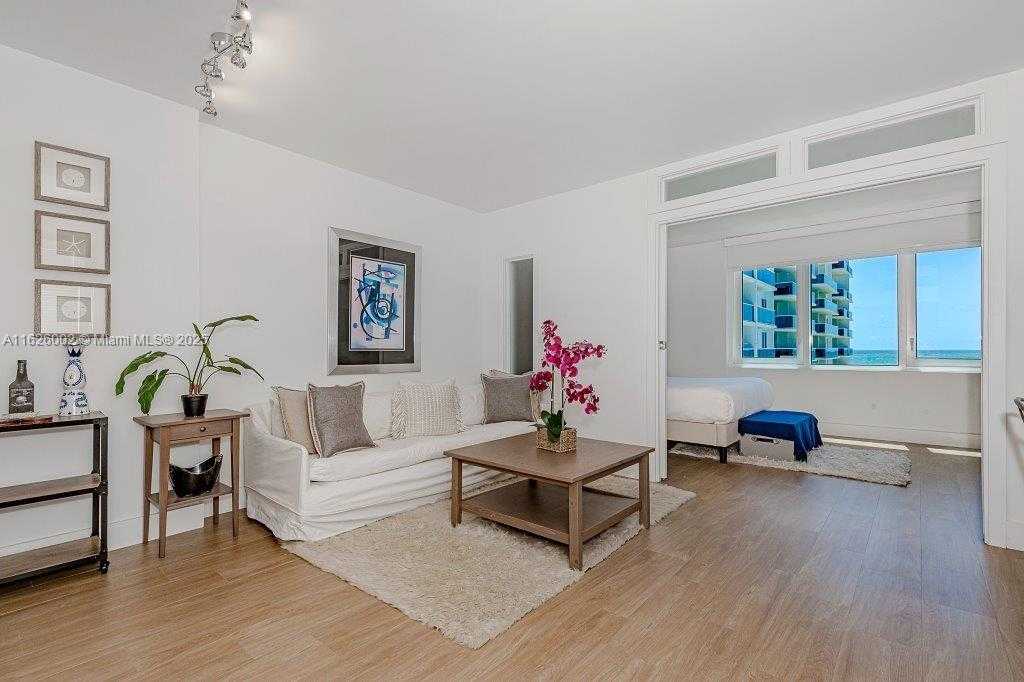 Small Image of 2301 COLLINS AVE #1242, Miami Beach Number 4