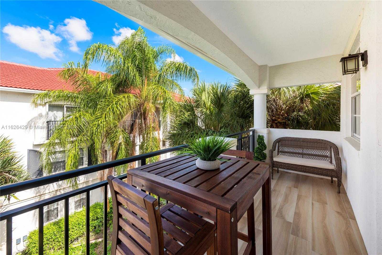 Small Image of 3145 NE 184th St, Aventura, FL 33160, USA Number 10
