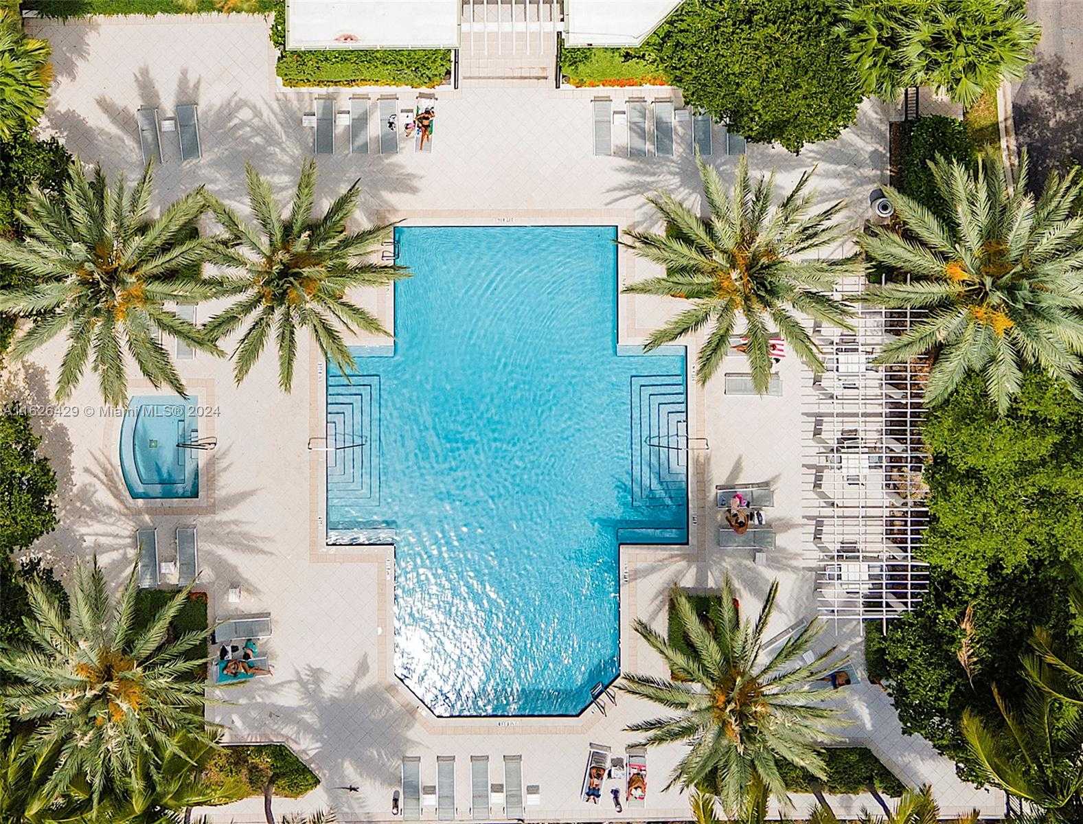 Small Image of 3145 NE 184th St, Aventura, FL 33160, USA Number 32