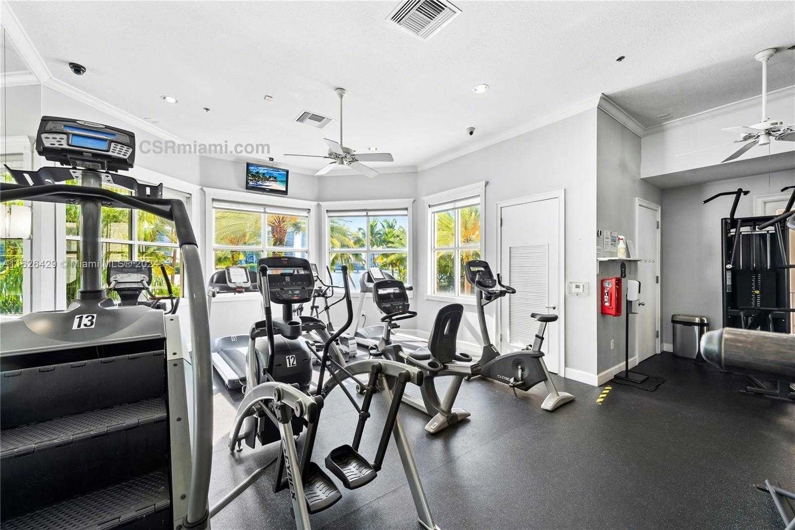 Small Image of 3145 NE 184th St, Aventura, FL 33160, USA Number 39