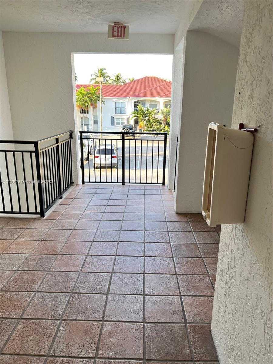 Small Image of 3145 NE 184th St, Aventura, FL 33160, USA Number 60