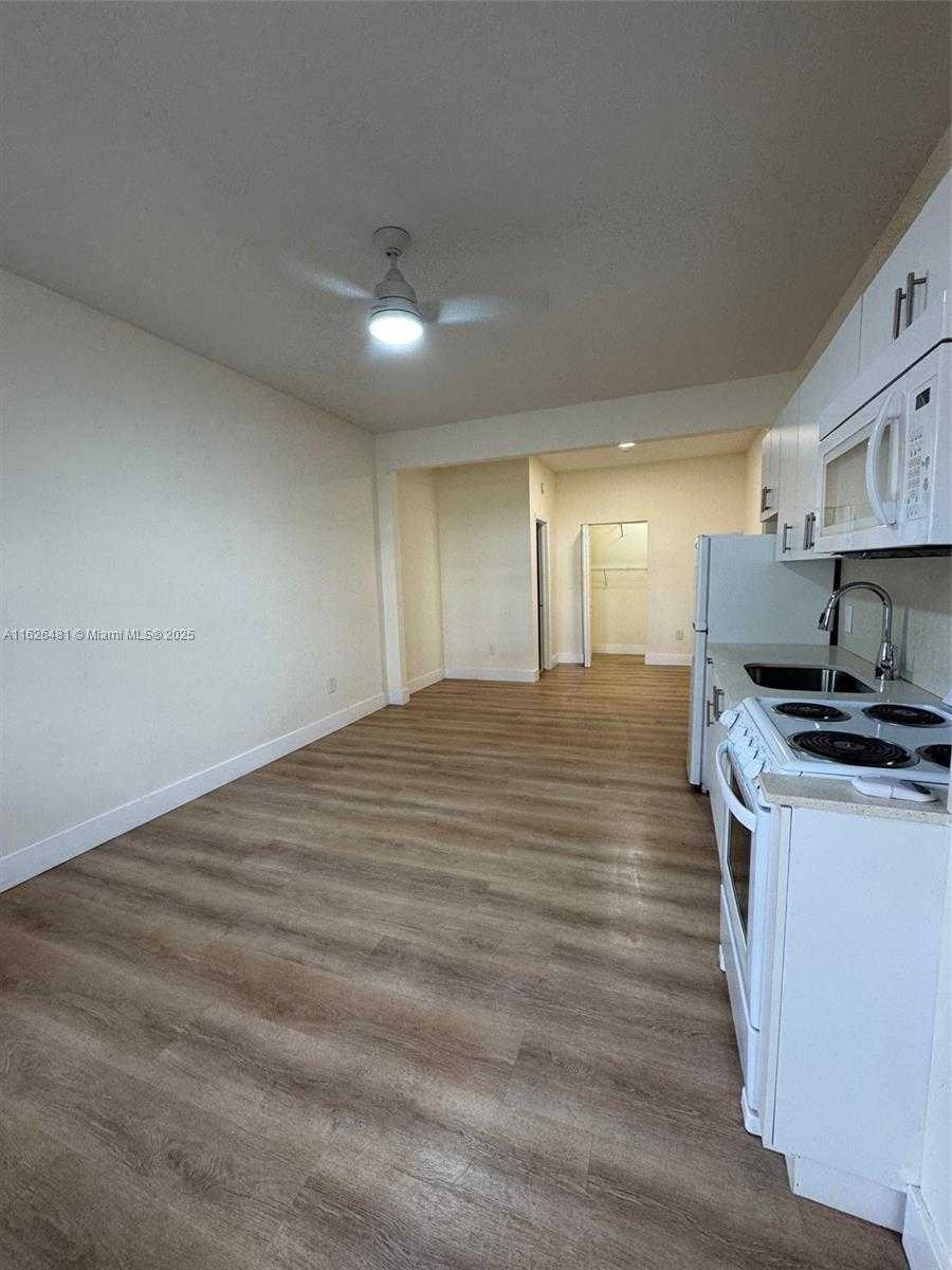 Small Image of 2000 MONROE ST #8, Hollywood Number 28