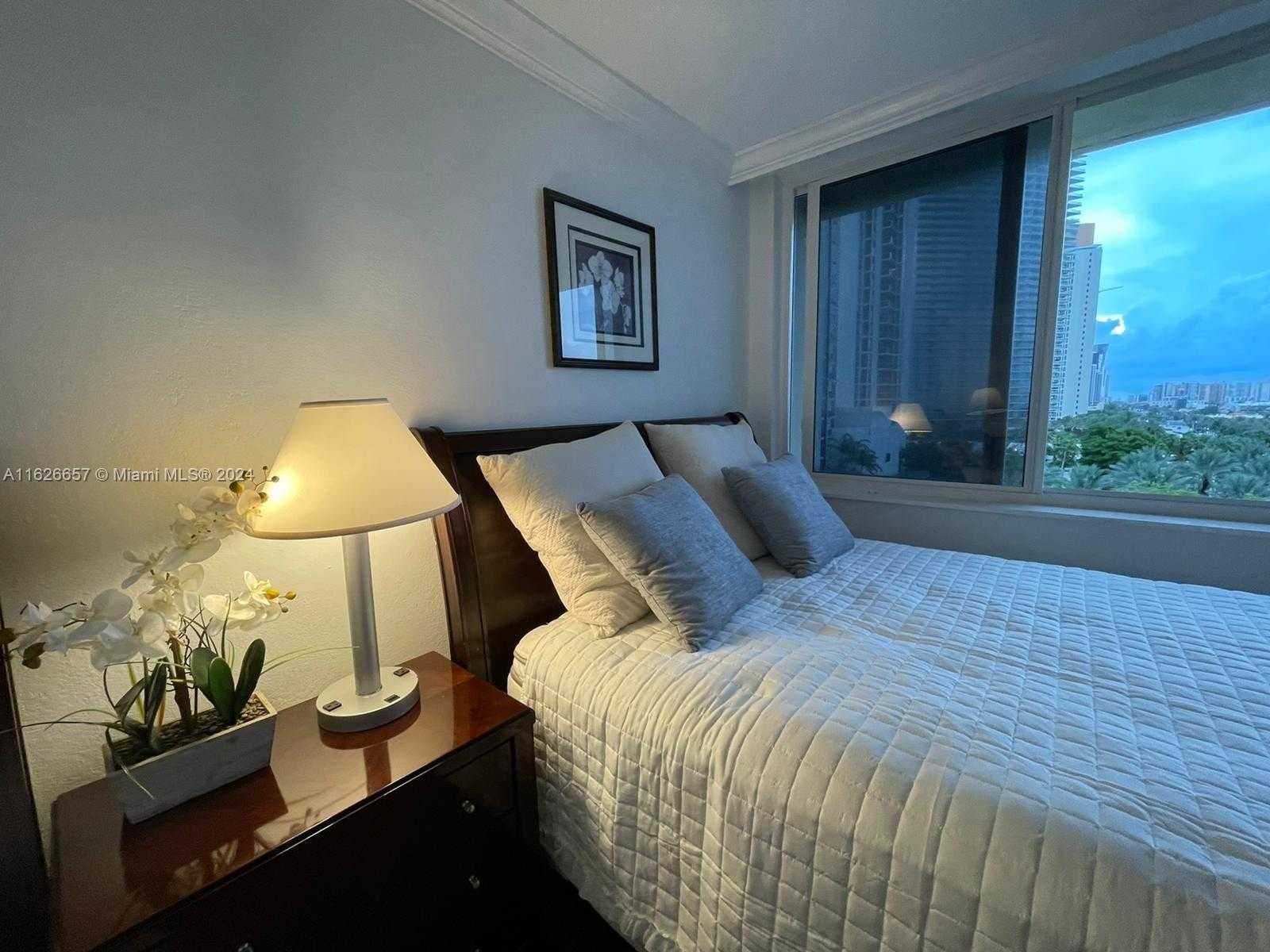 Small Image of 19201 COLLINS AVE #640, Sunny Isles Beach Number 10