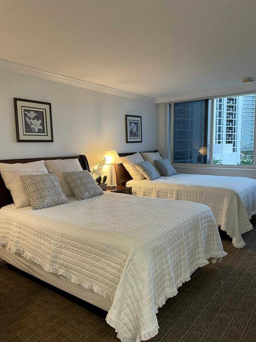 Small Image of 19201 COLLINS AVE #640, Sunny Isles Beach Number 5