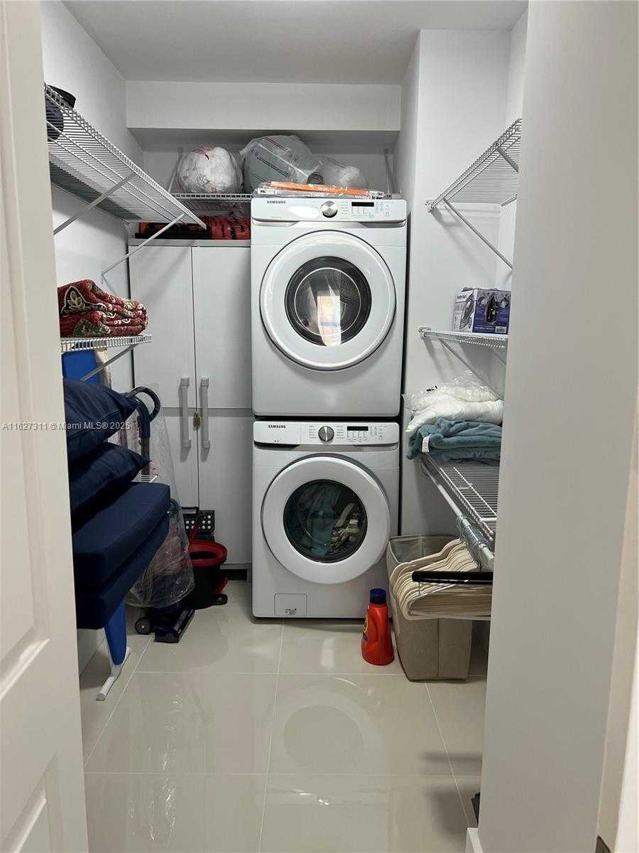 Small Image of 17100 NORTH BAY RD #1509, Sunny Isles Beach Number 25