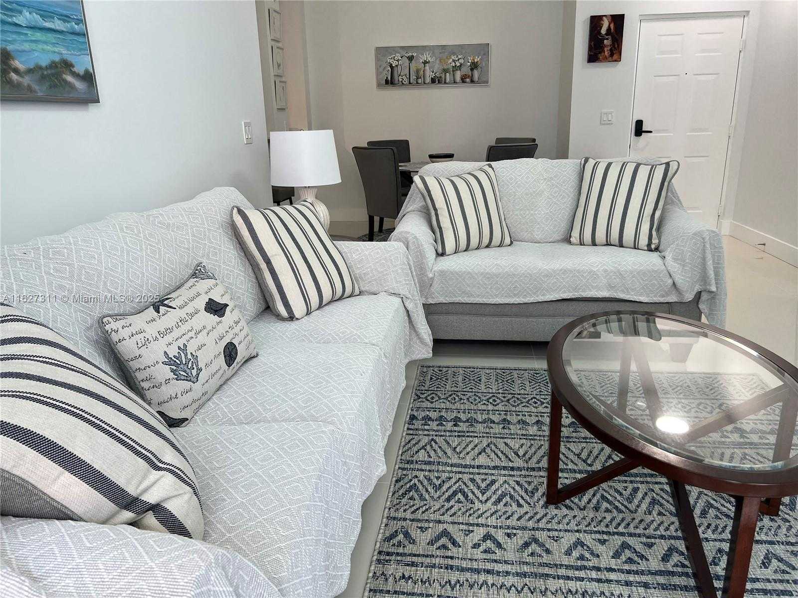 Small Image of 17100 NORTH BAY RD #1509, Sunny Isles Beach Number 4