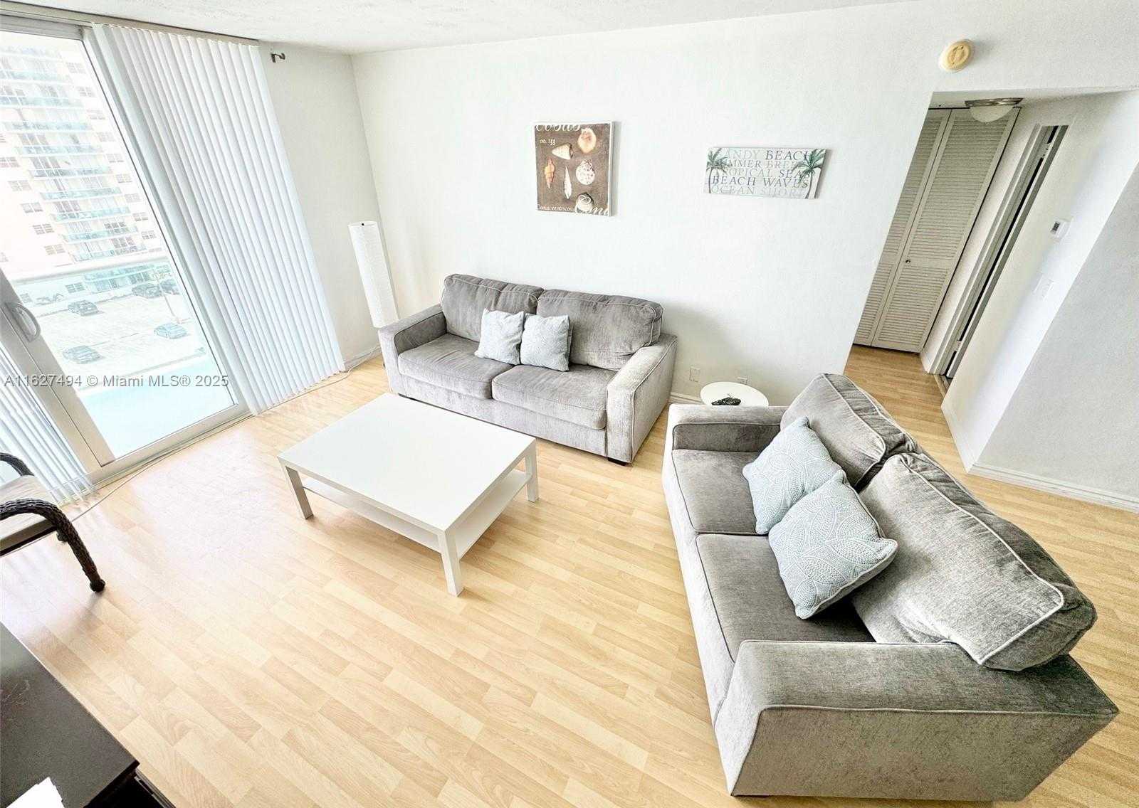 Small Image of 3801 OCEAN DR #10H, Hollywood Number 5
