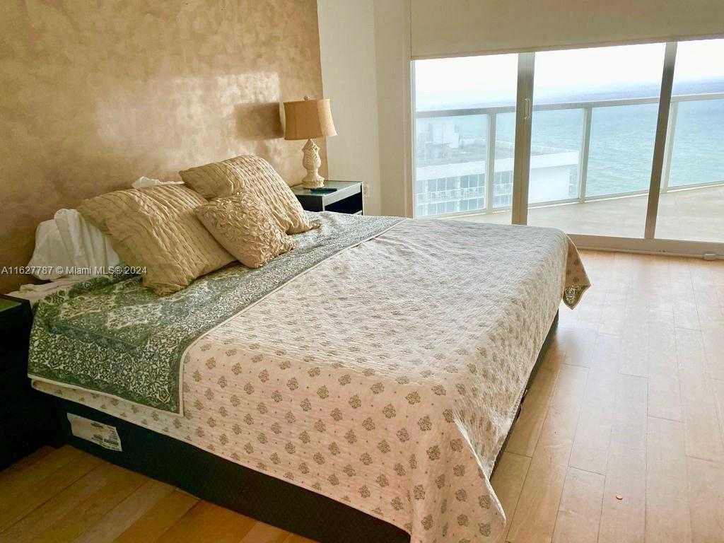 Small Image of 16699 COLLINS AVE #1504, Sunny Isles Beach Number 7