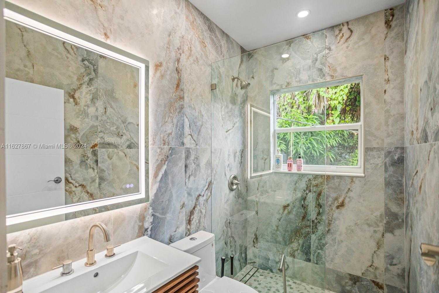 Small Image of 46 NE 43rd St, Miami, FL 33137, USA Number 26
