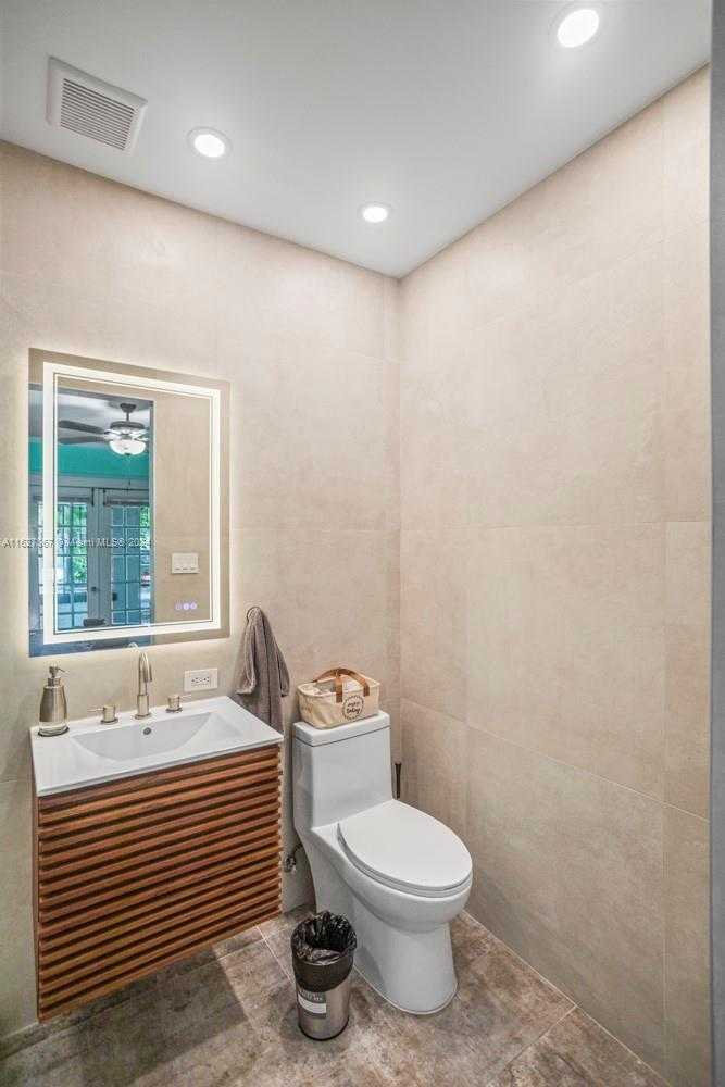 Small Image of 46 NE 43rd St, Miami, FL 33137, USA Number 34