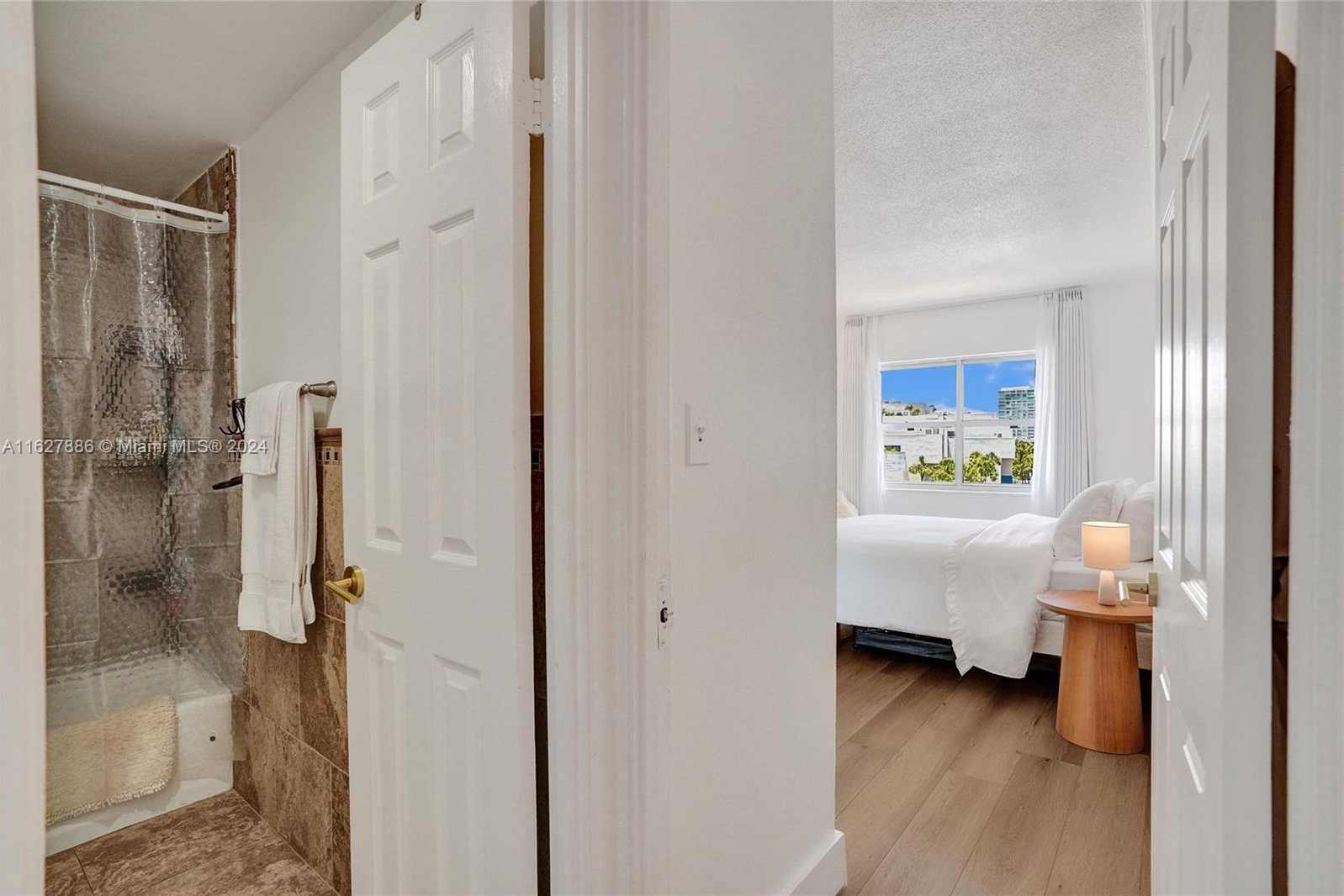 Small Image of 400 KINGS POINT DR #418, Sunny Isles Beach Number 7