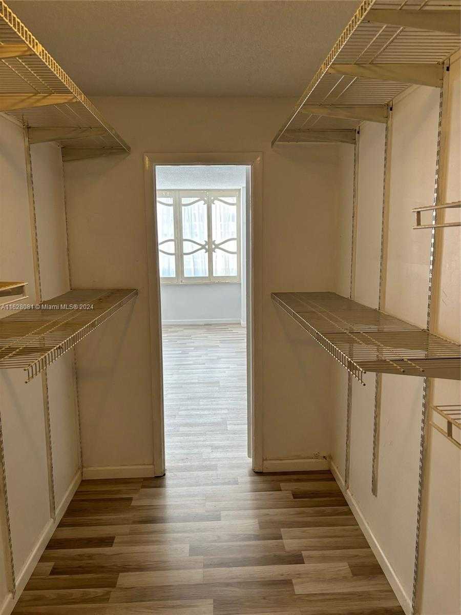 Small Image of 18041 BISCAYNE BLVD #1401, Aventura Number 18