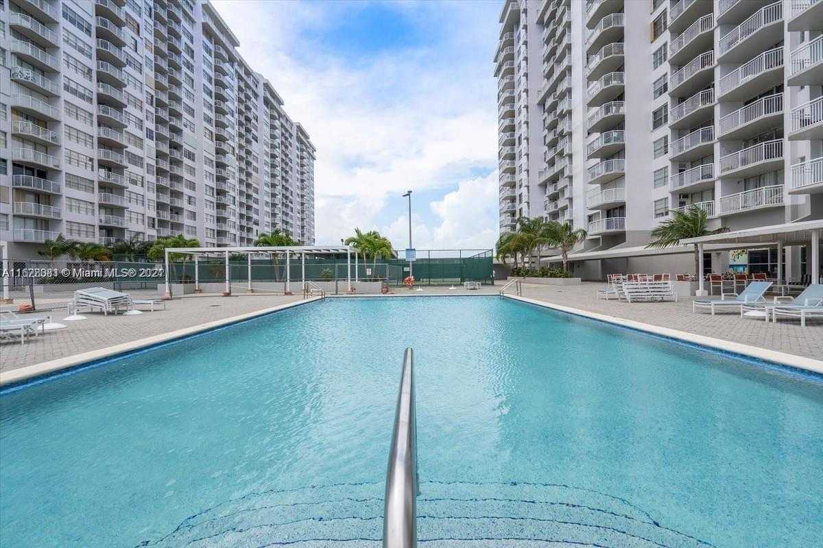 Small Image of 18041 BISCAYNE BLVD #1401, Aventura Number 30