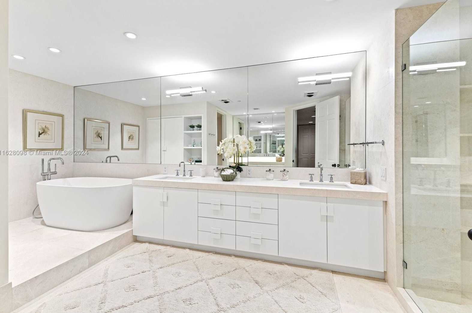 Small Image of 5221 FISHER ISLAND DR #5221, Miami Beach Number 26
