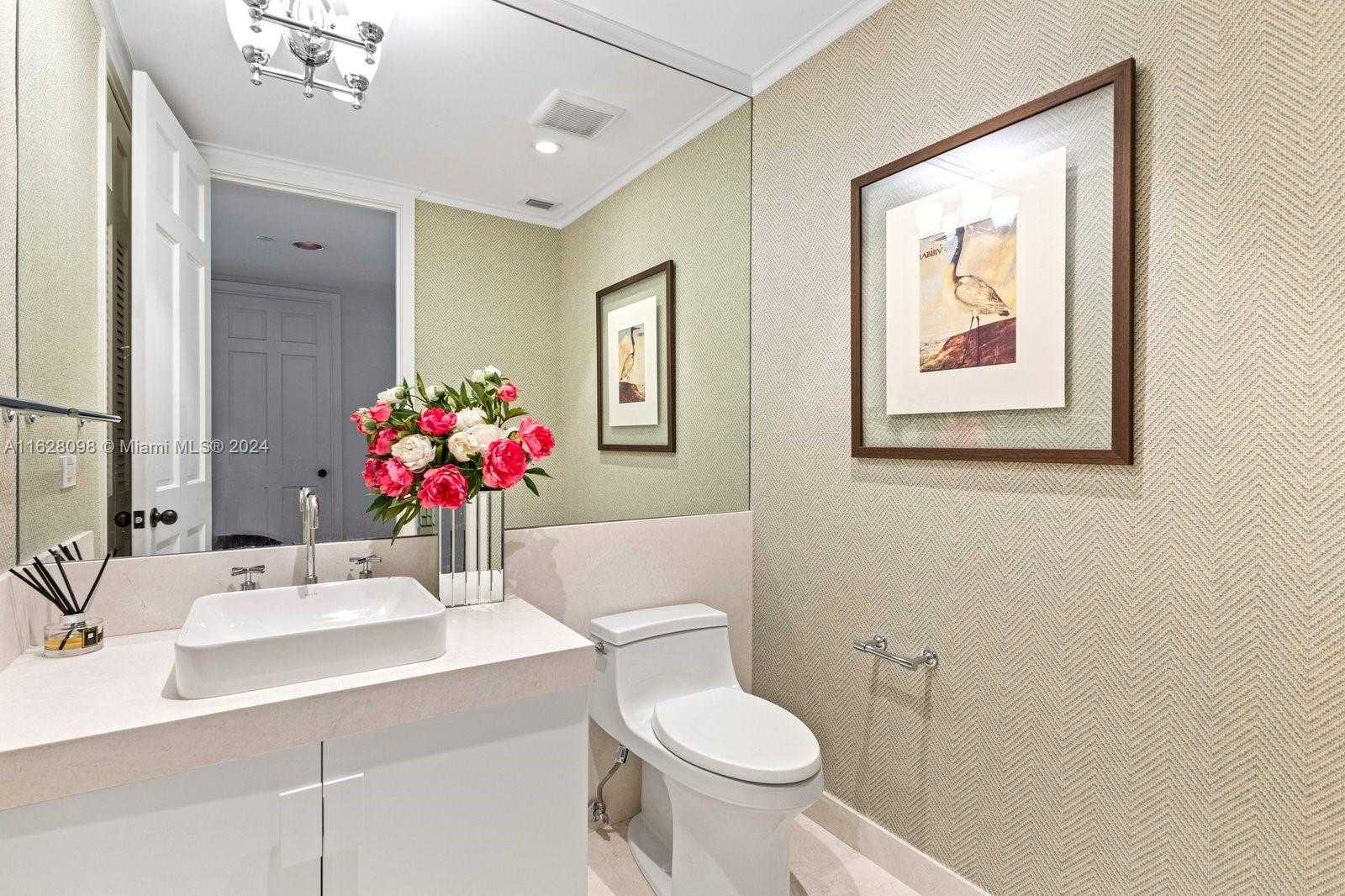 Small Image of 5221 FISHER ISLAND DR #5221, Miami Beach Number 29