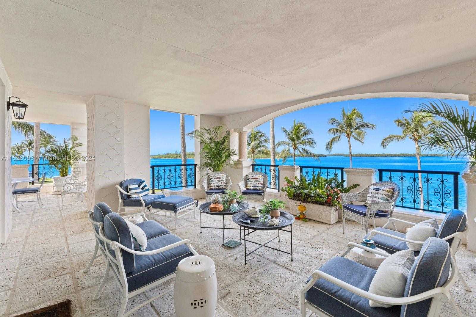 Small Image of 5221 FISHER ISLAND DR #5221, Miami Beach Number 3