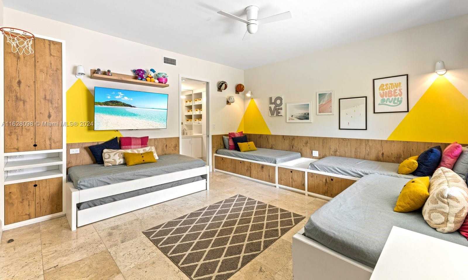 Small Image of 5221 FISHER ISLAND DR #5221, Miami Beach Number 30