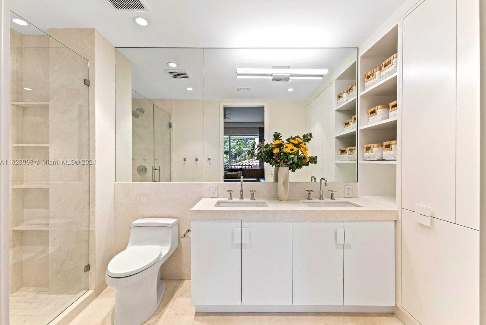 Small Image of 5221 FISHER ISLAND DR #5221, Miami Beach Number 32