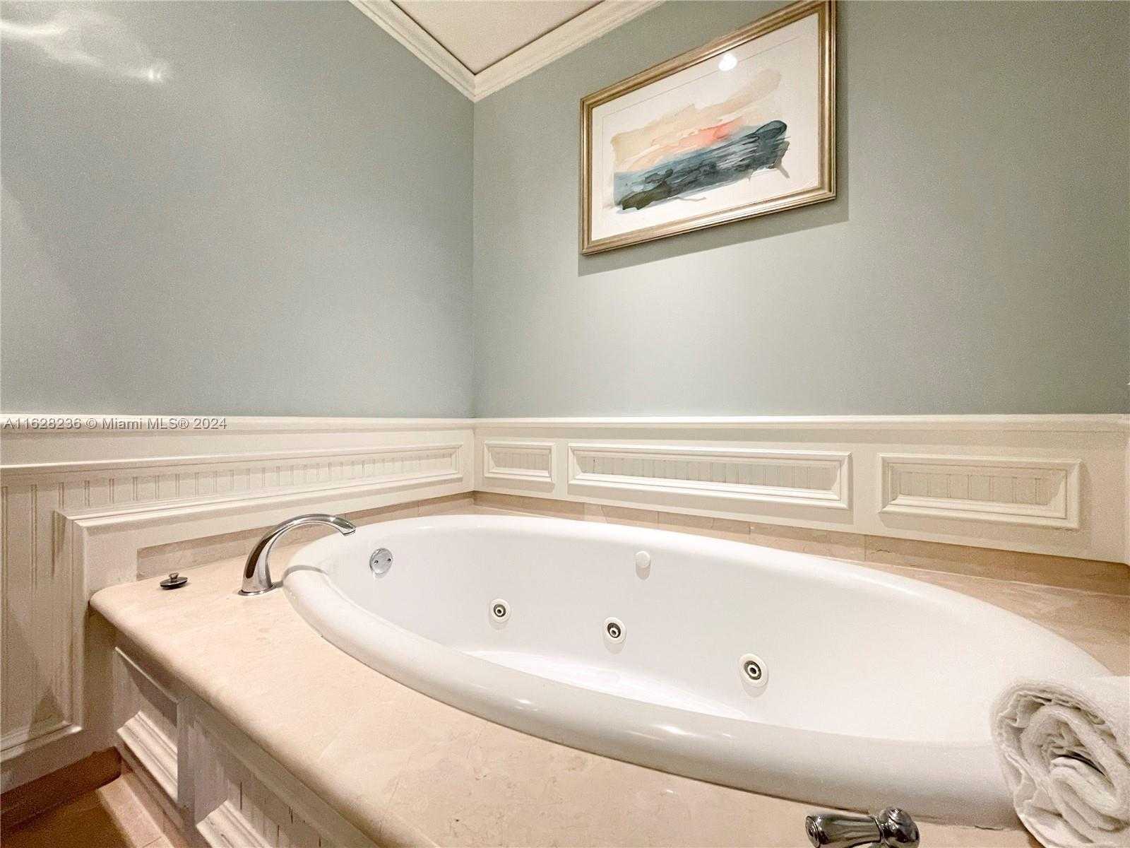Small Image of 455 GRAND BAY DR #605, Key Biscayne Number 10