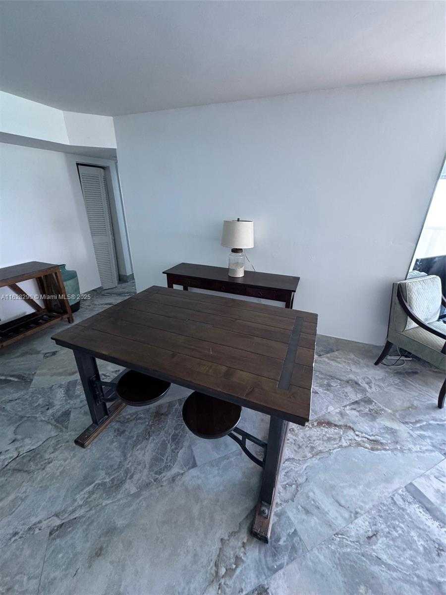 Small Image of 6767 COLLINS AVE #1509, Miami Beach Number 10