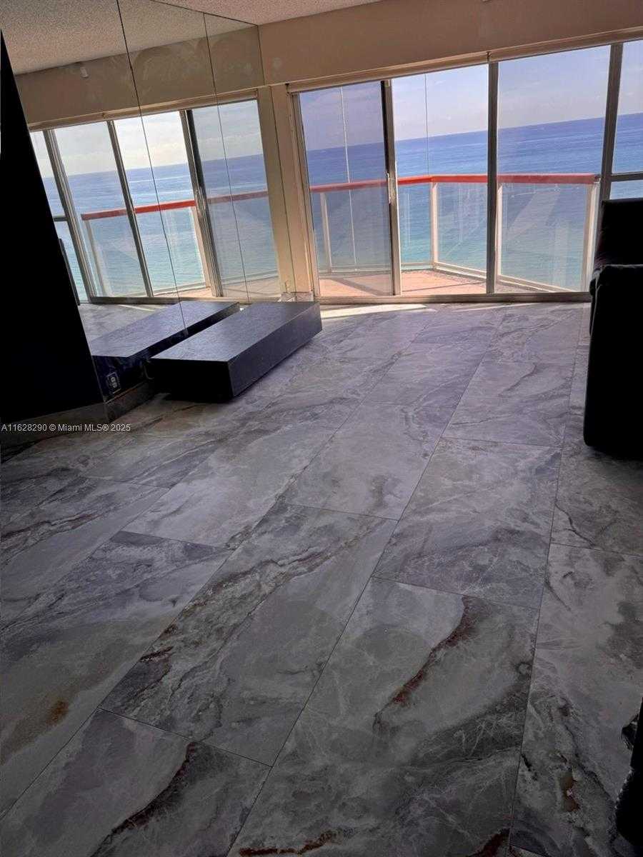 Small Image of 6767 COLLINS AVE #1509, Miami Beach Number 14