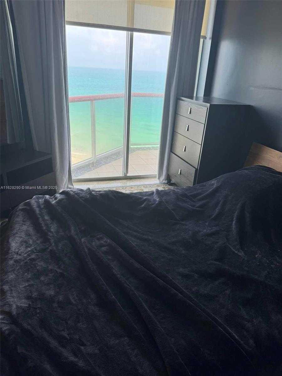 Small Image of 6767 COLLINS AVE #1509, Miami Beach Number 18