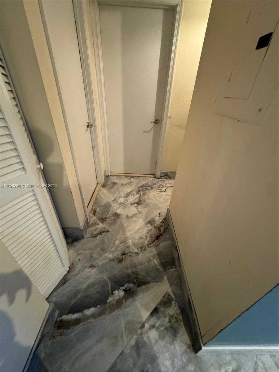 Small Image of 6767 COLLINS AVE #1509, Miami Beach Number 19
