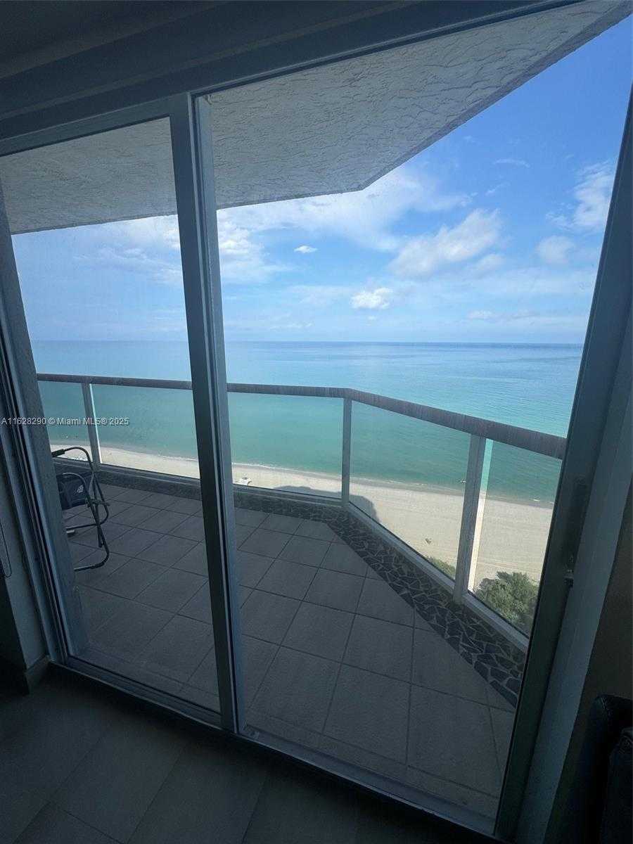 Small Image of 6767 COLLINS AVE #1509, Miami Beach Number 27