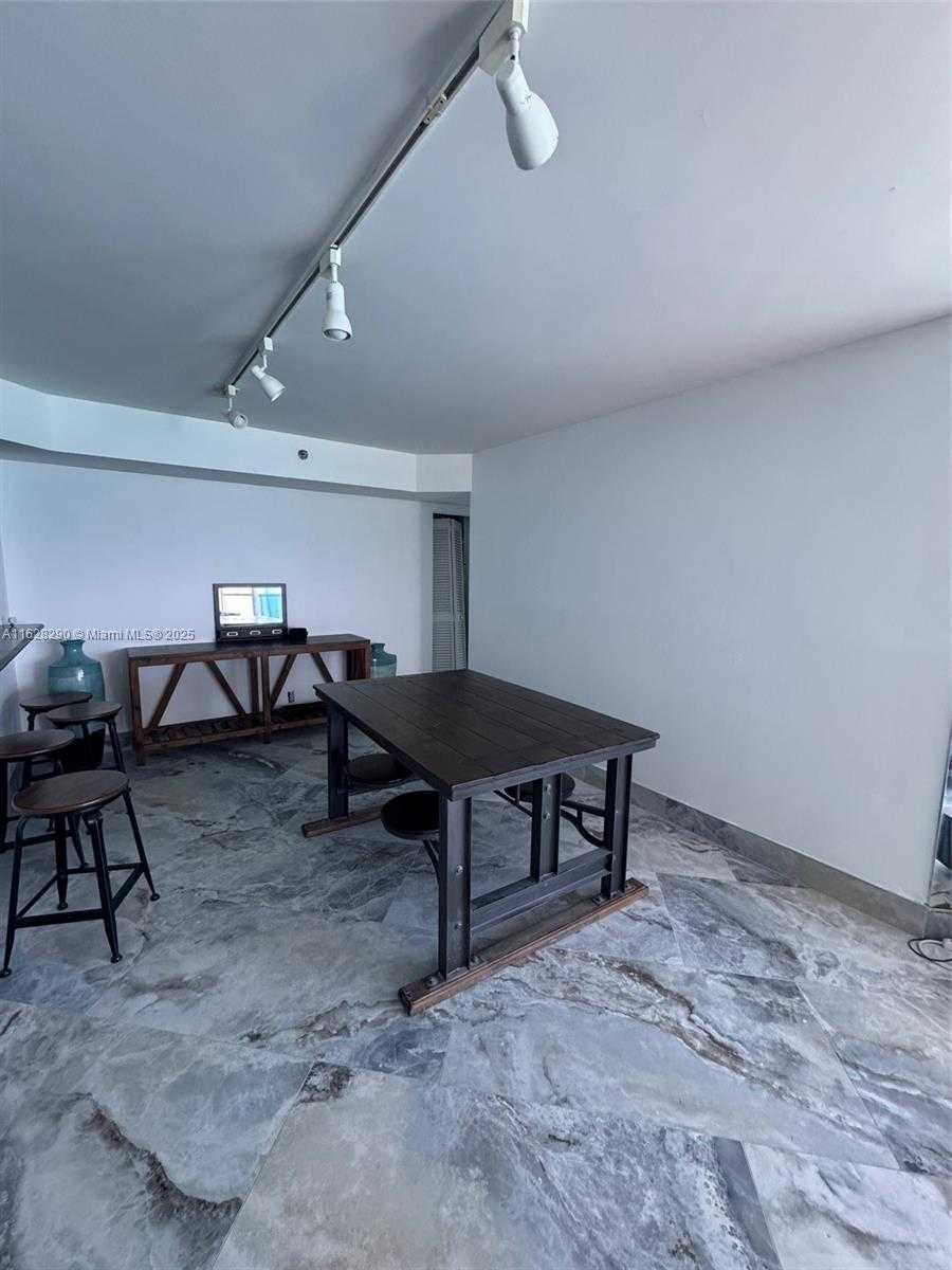 Small Image of 6767 COLLINS AVE #1509, Miami Beach Number 7