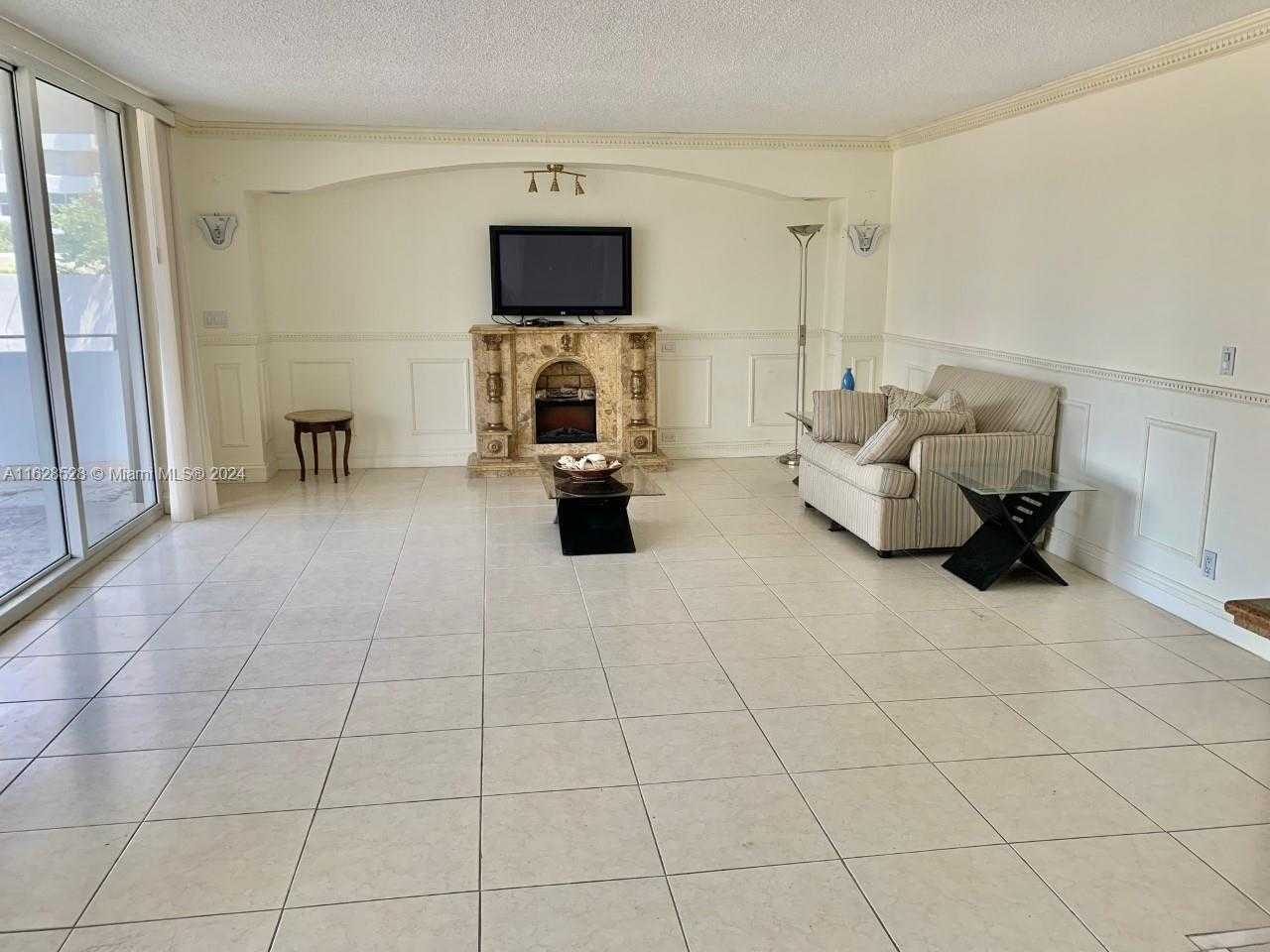Small Image of 2030 SOUTH OCEAN DR #326, Hallandale Beach Number 6