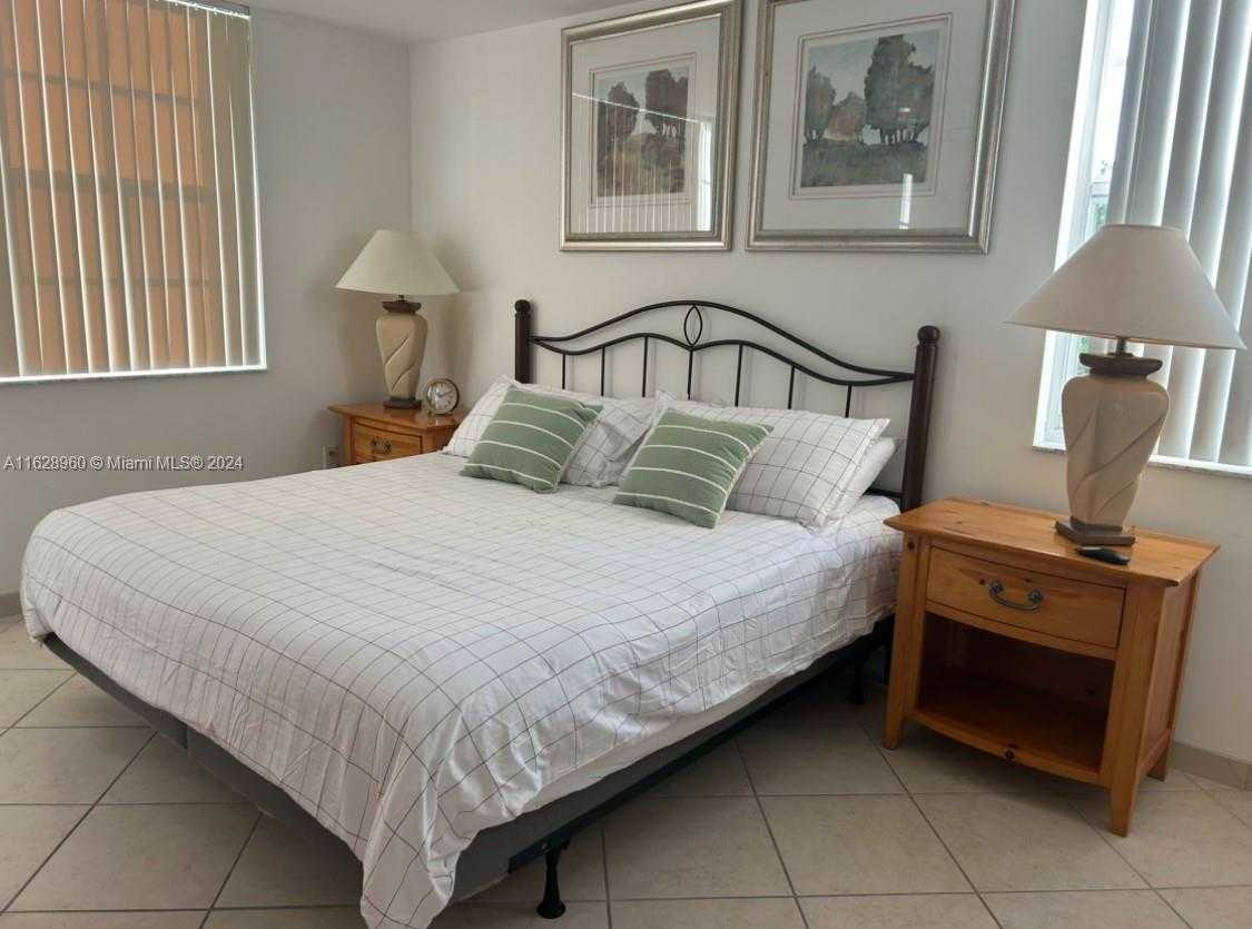 Small Image of 19999 EAST COUNTRY CLUB DR #1501, Aventura Number 15