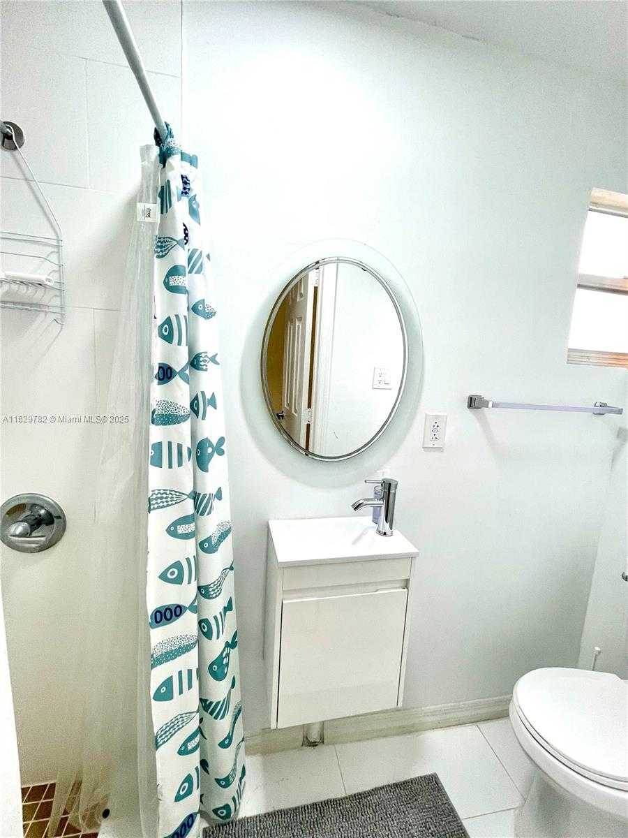 Small Image of 2720 NORTH WEST 29TH ST #2720, Miami Number 10