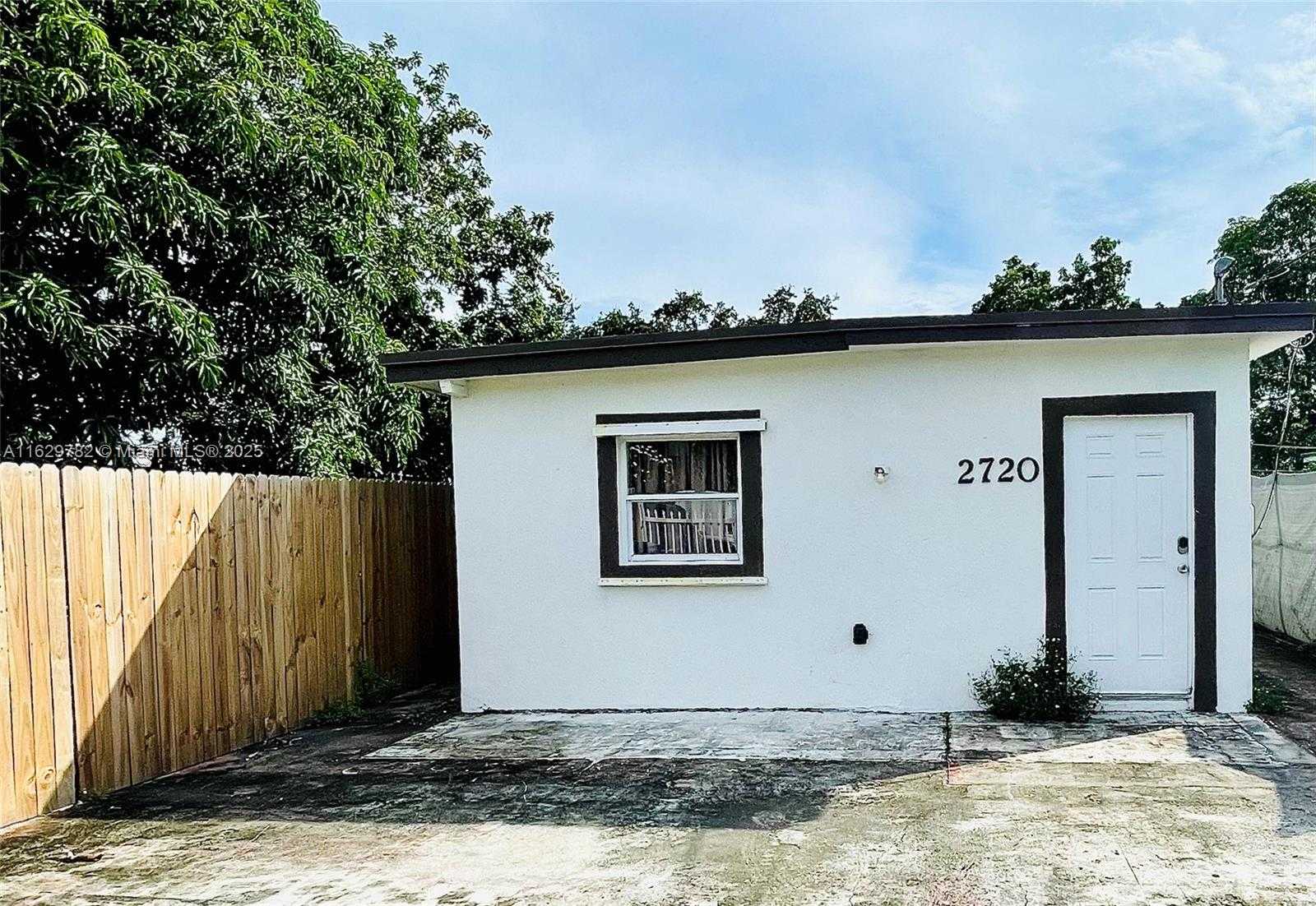 Small Image of 2720 NORTH WEST 29TH ST #2720, Miami Number 16