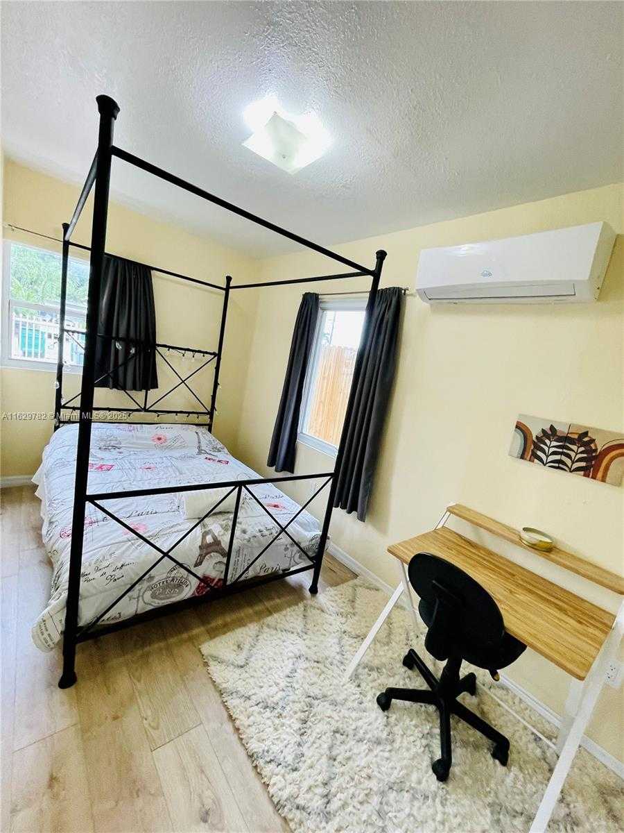 Small Image of 2720 NORTH WEST 29TH ST #2720, Miami Number 5
