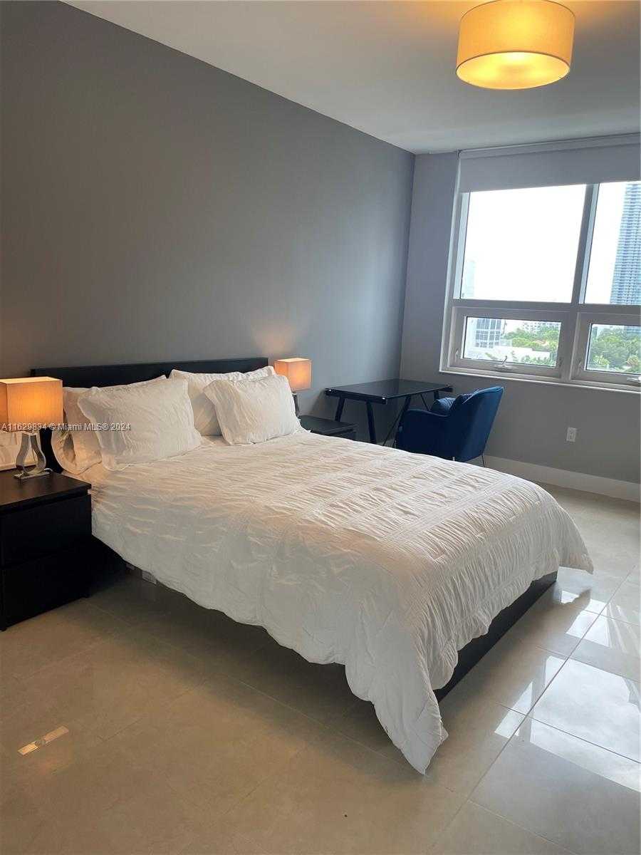 Small Image of 3250 NORTH EAST 1ST AVE #818, Miami Number 12