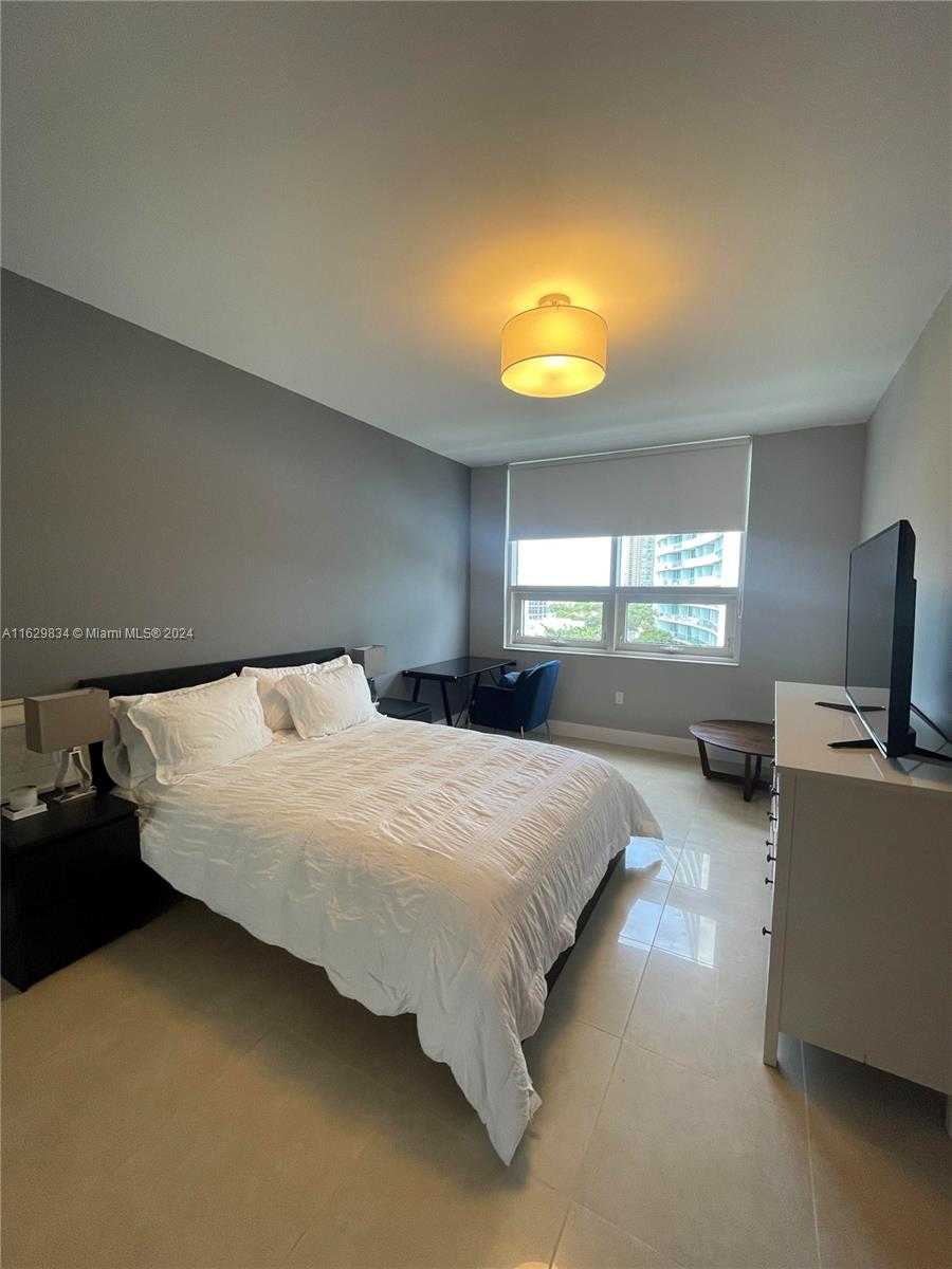 Small Image of 3250 NORTH EAST 1ST AVE #818, Miami Number 13