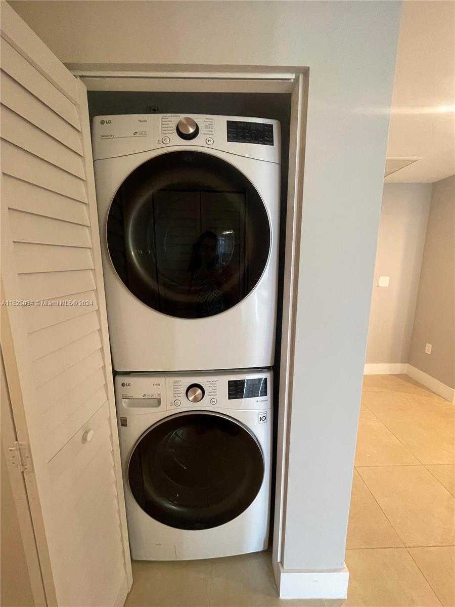 Small Image of 3250 NORTH EAST 1ST AVE #818, Miami Number 29
