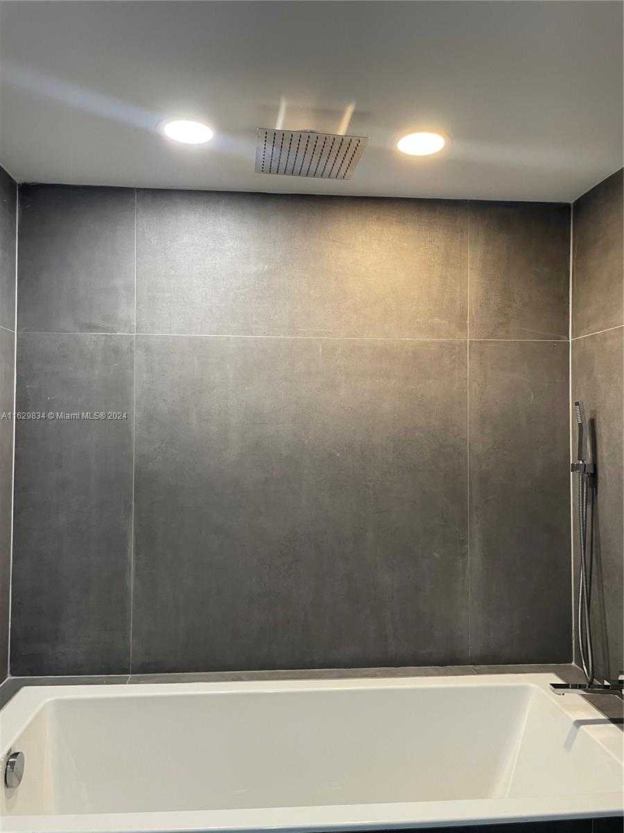 Small Image of 3250 NORTH EAST 1ST AVE #818, Miami Number 9