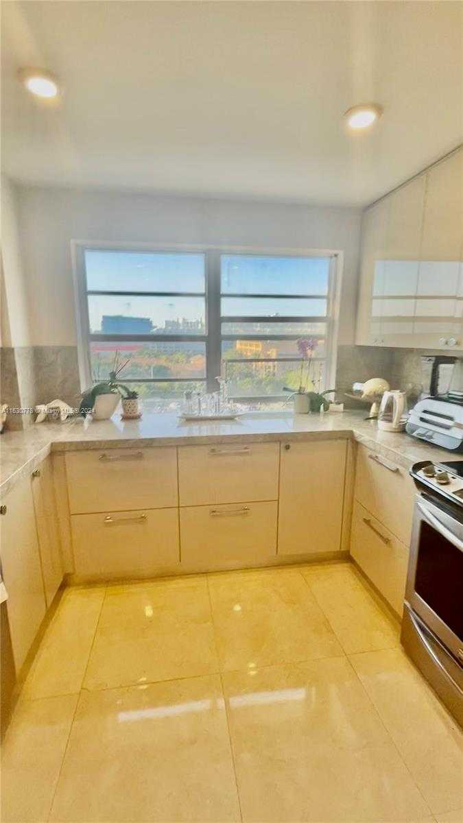 Small Image of 2851 NORTH EAST 183RD ST #802E, Aventura Number 20