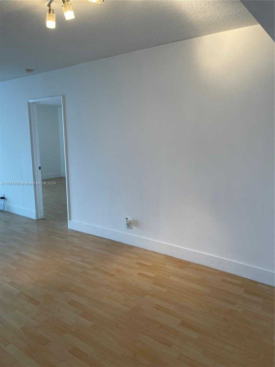 Small Image of 3300 NORTH EAST 192ND ST #1804, Aventura Number 32