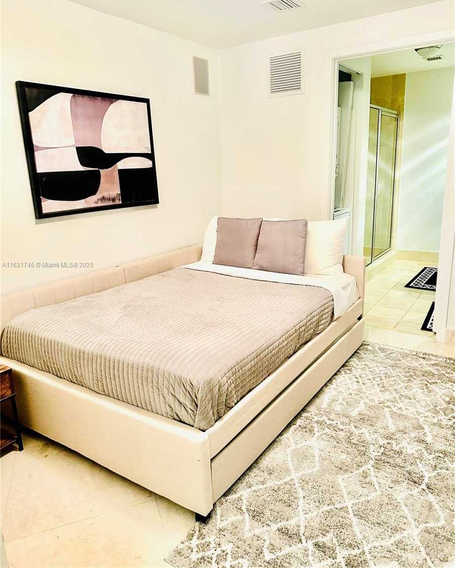 Small Image of Trump Royale, 18201 Collins Ave, Sunny Isles Beach, FL 33160, USA Number 27