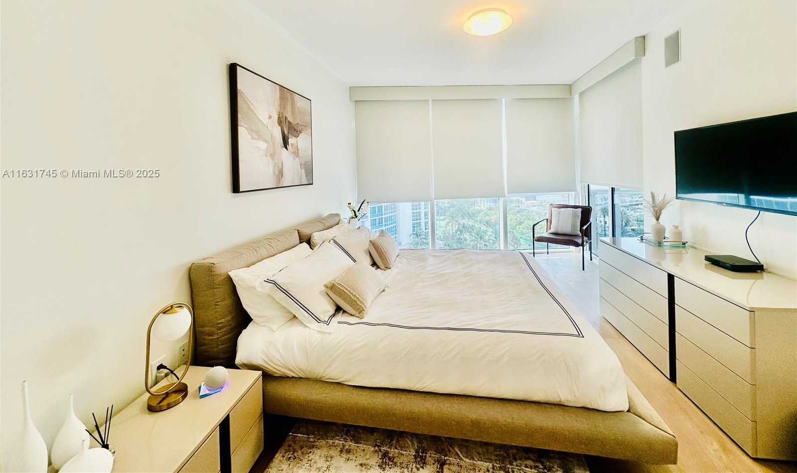 Small Image of Trump Royale, 18201 Collins Ave, Sunny Isles Beach, FL 33160, USA Number 29