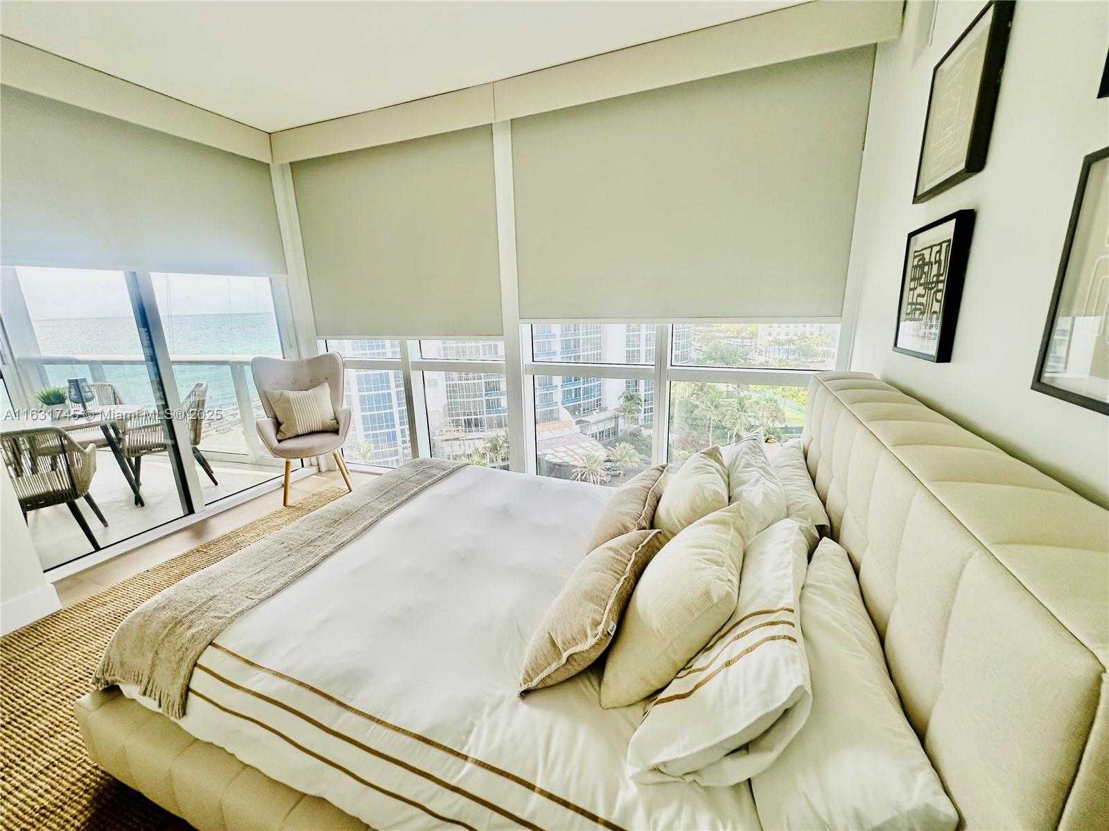 Small Image of Trump Royale, 18201 Collins Ave, Sunny Isles Beach, FL 33160, USA Number 33