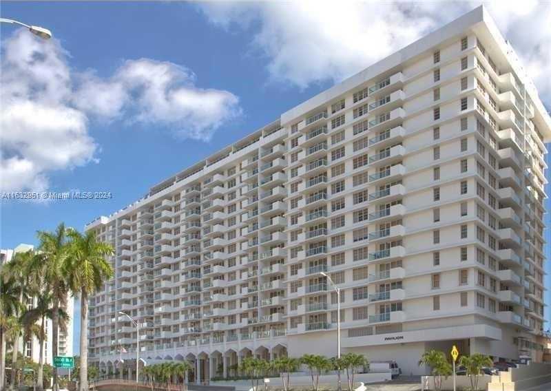 Small Image of 5601 COLLINS AVE #721, Miami Beach Number 6